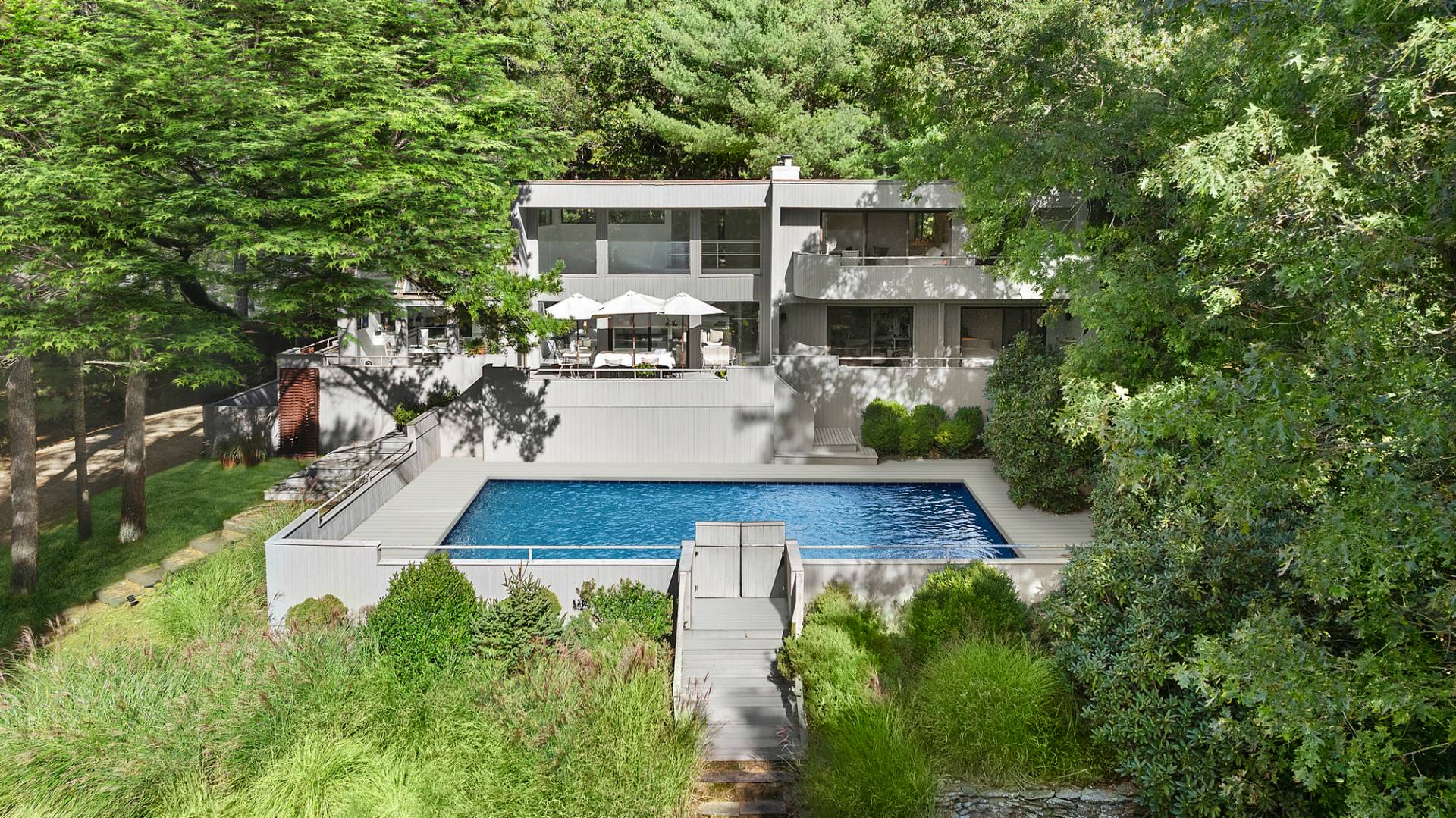 15 2 Holes Water Road East Hampton, NY 11937 - Photo 1 of 30