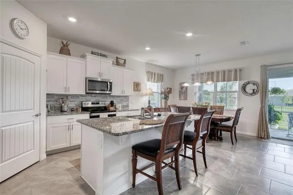 $359,000 | 6 Fox Lair Court, Ormond Beach, FL 32174