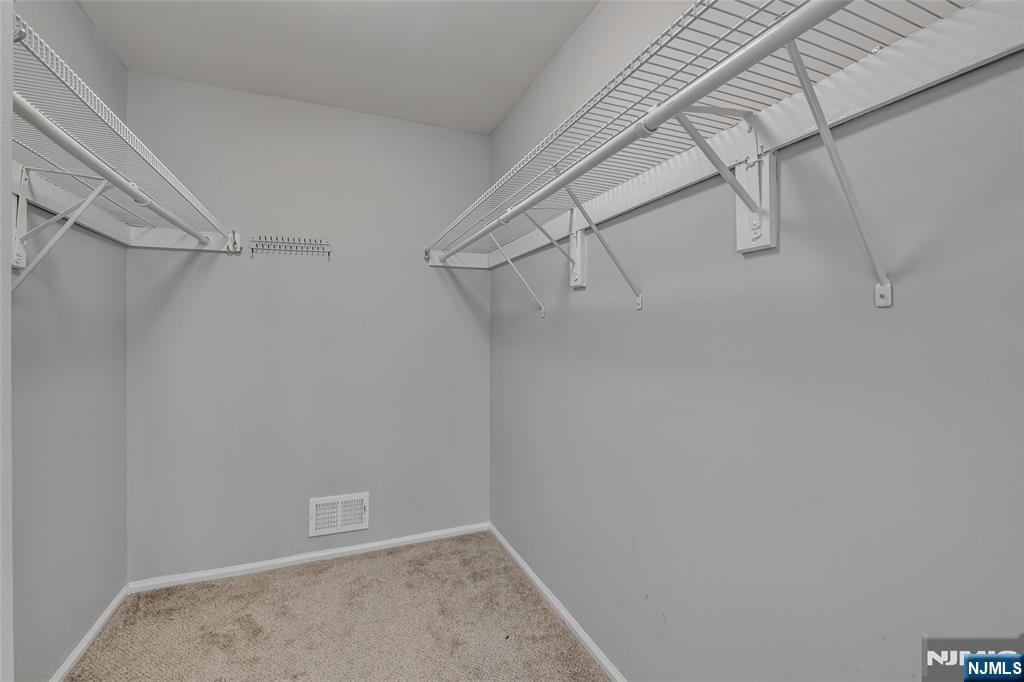 430 Poets Way, Unit 430 Mahwah, NJ 07430 - Photo 19 of 26