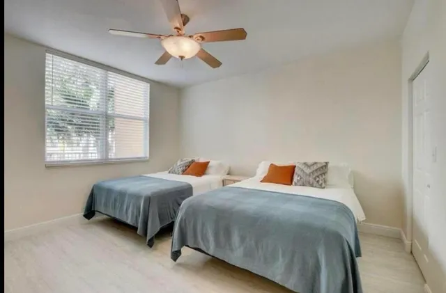 $3,000 | 802 West Windward Way, Unit 216, Lantana, FL 33462