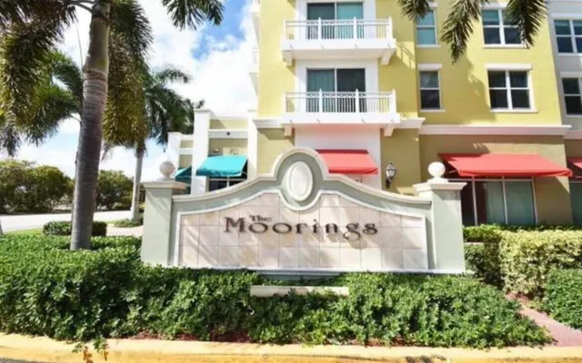 $3,000 | 802 West Windward Way, Unit 216, Lantana, FL 33462