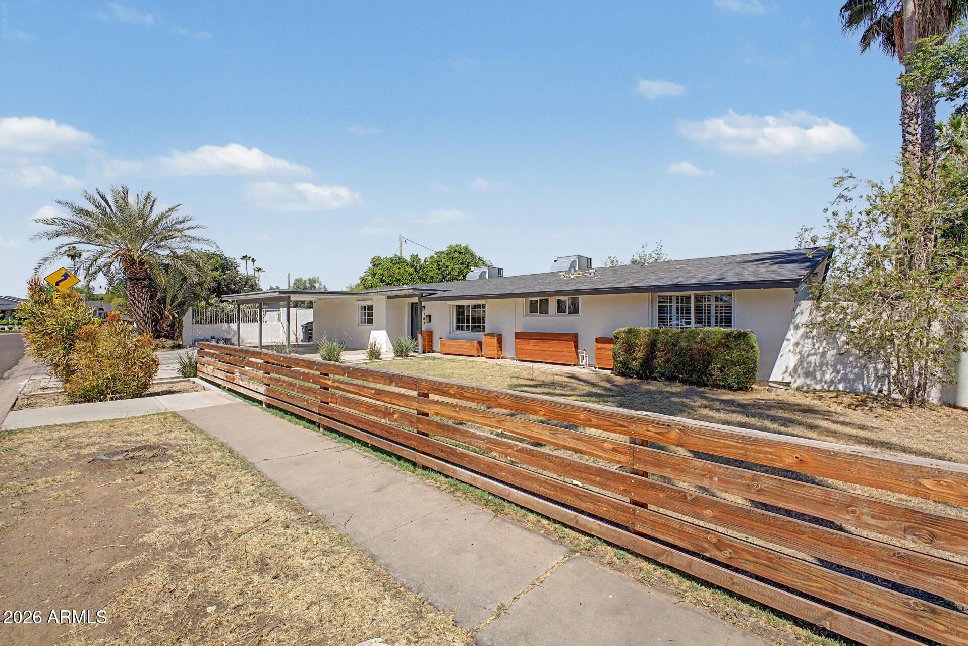 702 West Rose Lane Phoenix, AZ 85013 - Photo 6 of 43 05 - Rose