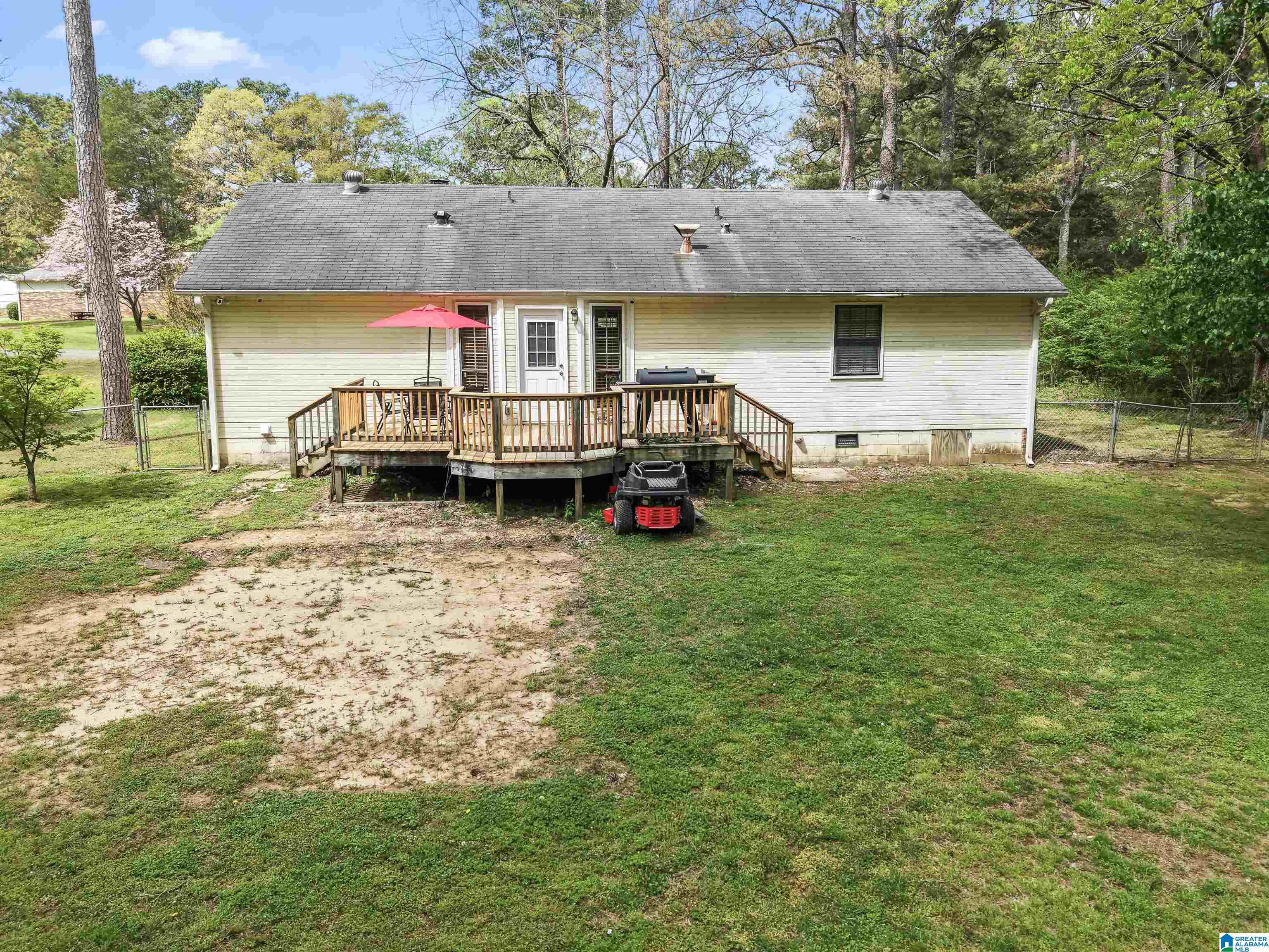 2069 Phillips Circle Leeds, AL 35094 - Photo 16 of 32