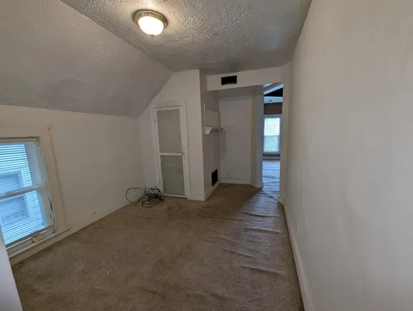 $279,000 | 1420 Buffalo Avenue Northeast, Grand Rapids, MI 49505
