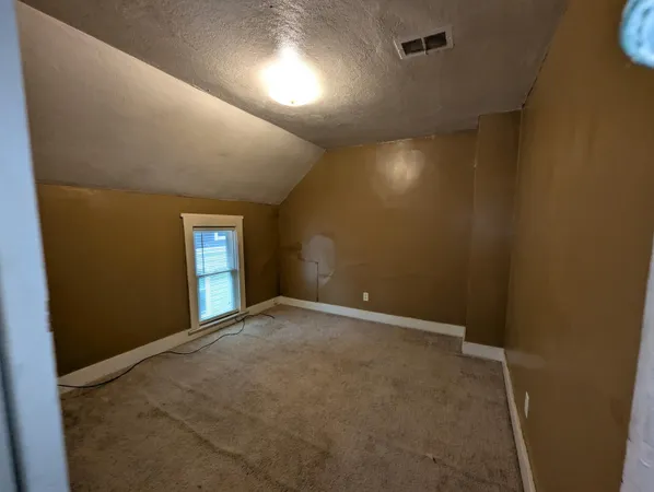 $279,000 | 1420 Buffalo Avenue Northeast, Grand Rapids, MI 49505