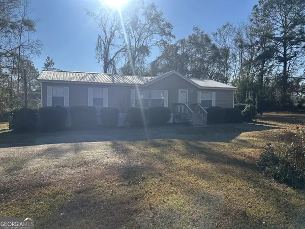 $199,900 | 437 Burkhalter Circle, Claxton, GA 30417