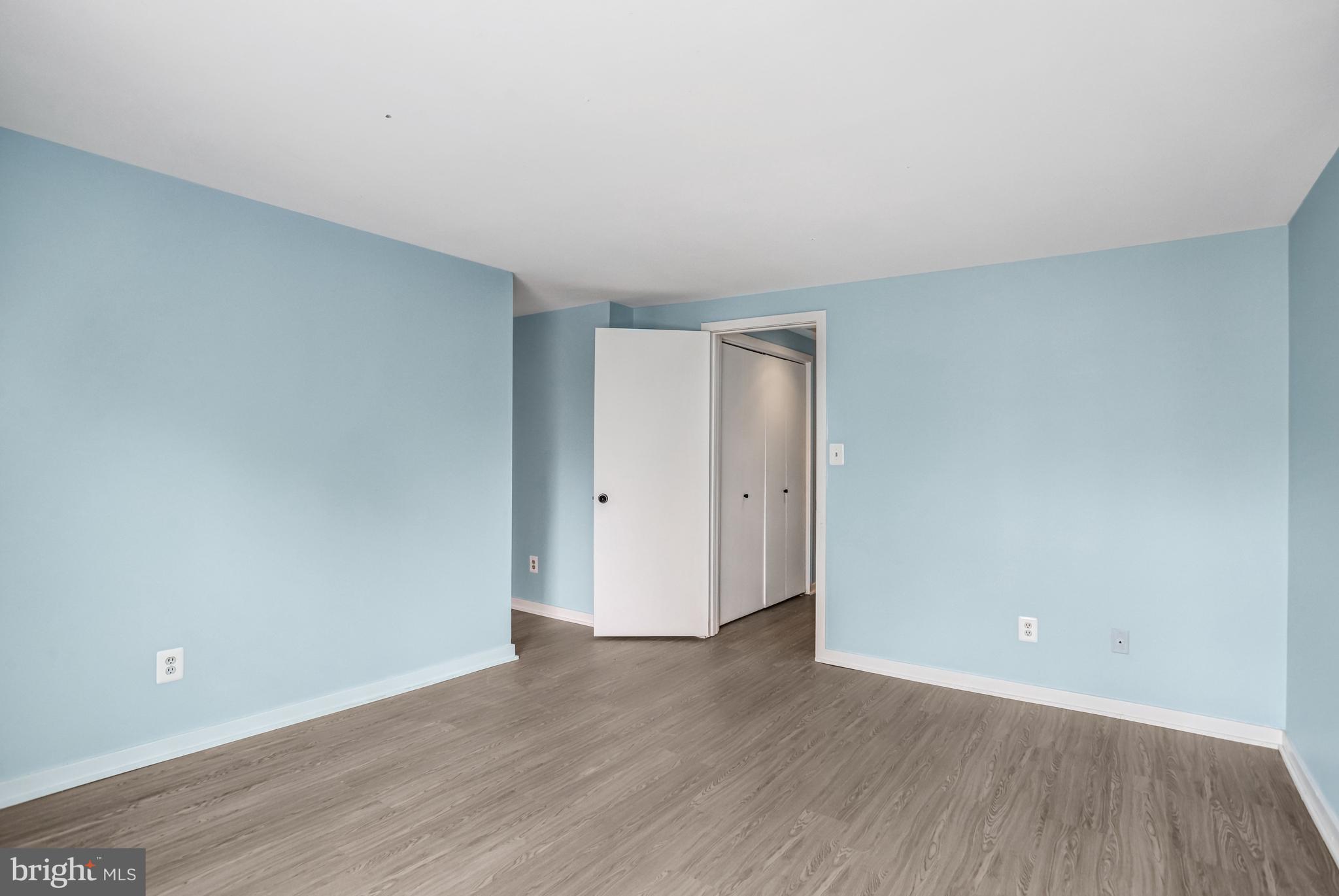 9410 Walburg Way Gaithersburg, MD 20886 - Photo 13 of 28