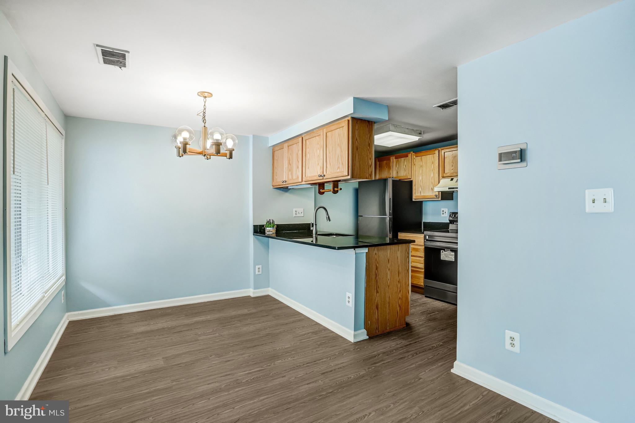 9410 Walburg Way Gaithersburg, MD 20886 - Photo 7 of 28