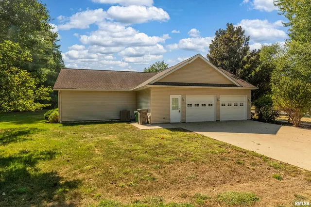 $430,000 | 403 Arbor Drive, Carterville, IL 62918
