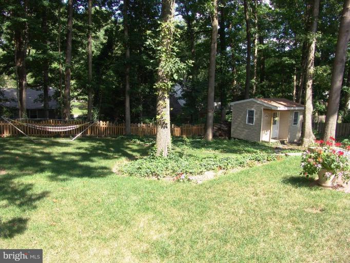 6015 Greeley Boulevard Springfield, VA 22152 - Photo 22 of 25 Exterior (Rear)