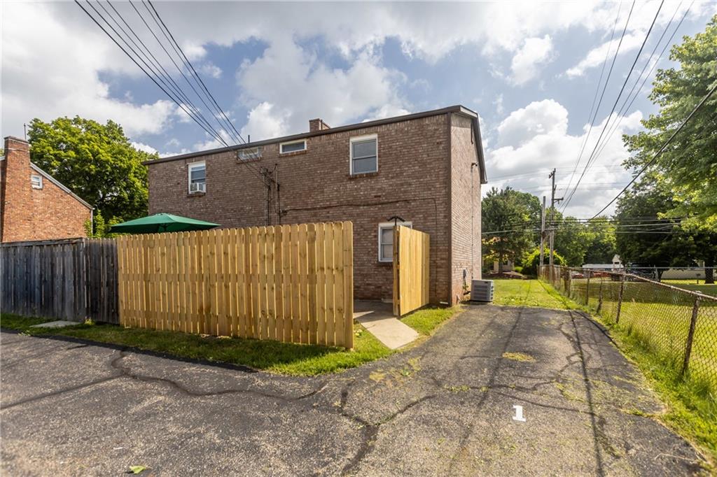 1685 Brodhead Road, Unit 1 Coraopolis, PA 15108 - Photo 20 of 24