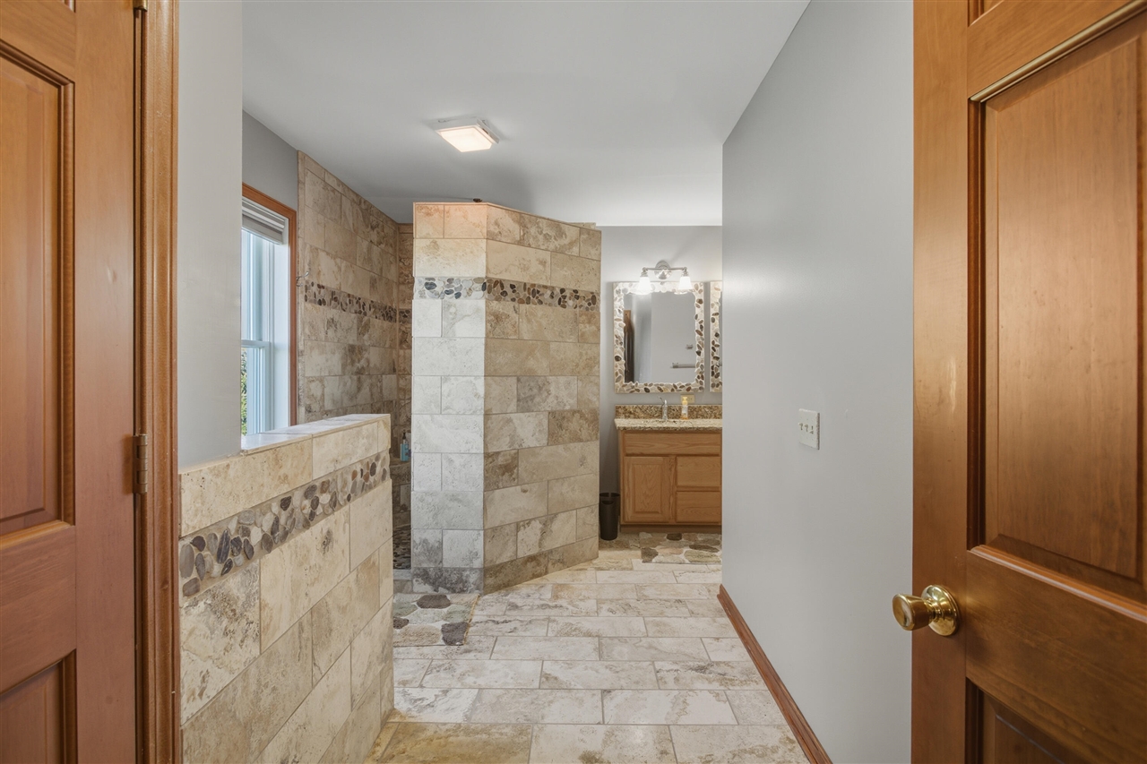 9227 Yager Road Columbus, MI 48063 - Photo 23 of 62