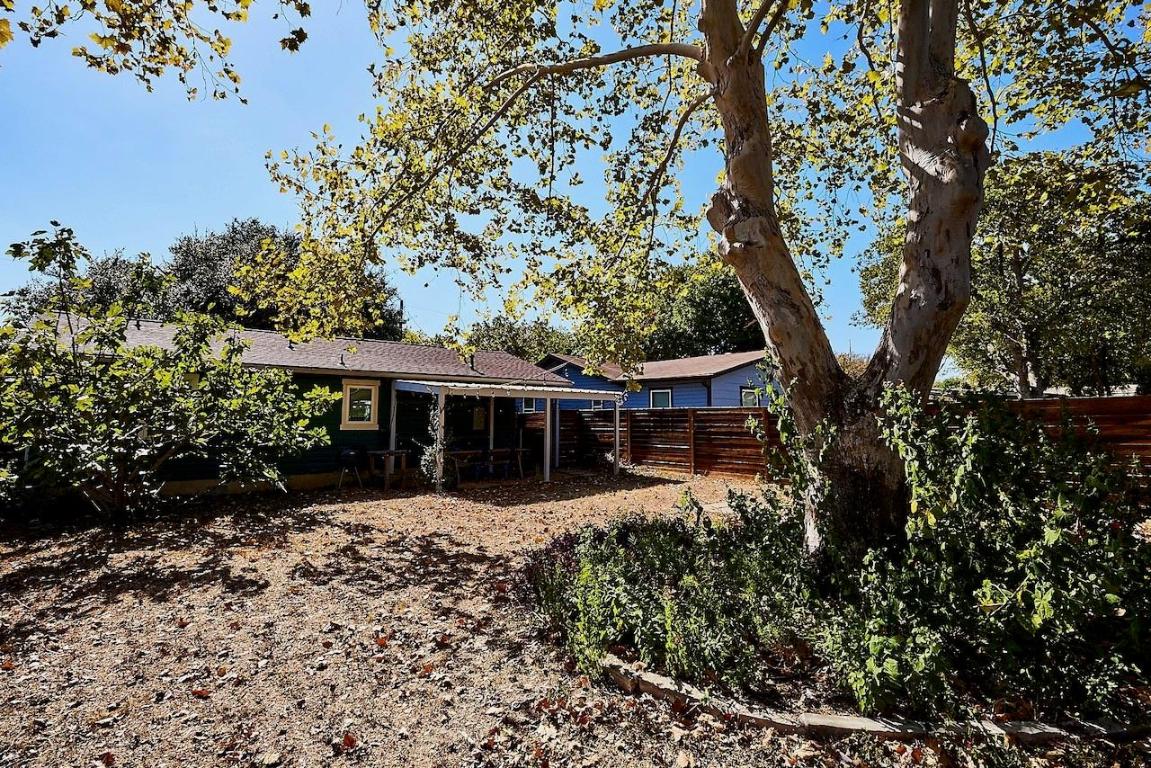 4704 Bandera Road Austin, TX 78721 - Photo 15 of 18 front view of a house with a tree