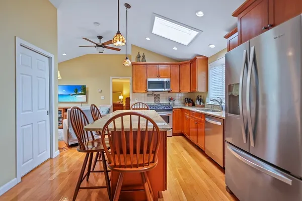 $899,900 | 15 Cedarcrest Lane, Haverhill, MA 01835