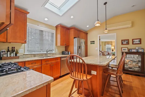 $899,900 | 15 Cedarcrest Lane, Haverhill, MA 01835