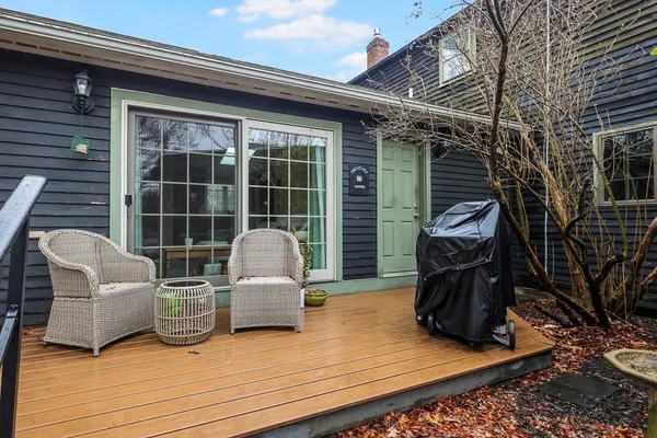$899,900 | 15 Cedarcrest Lane, Haverhill, MA 01835