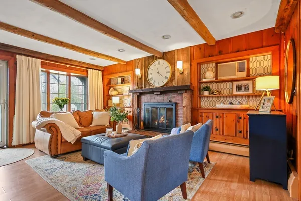 $899,900 | 15 Cedarcrest Lane, Haverhill, MA 01835