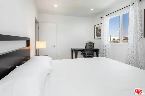 $2,999,999 | 1153 South Ardmore Avenue, Los Angeles, CA 90006