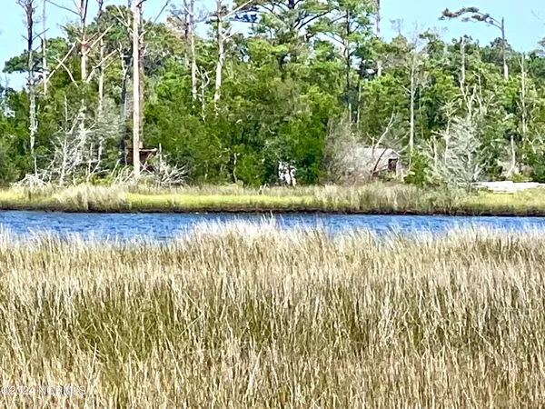 $299,999 | 280 Donnie Davis Road, Smyrna, NC 28579