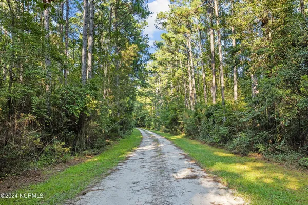 $299,999 | 280 Donnie Davis Road, Smyrna, NC 28579