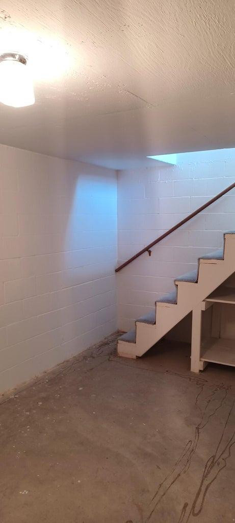206 South W 7th Street Lockney, TX 79241 - Photo 39 of 47 a view of a room with an entryway