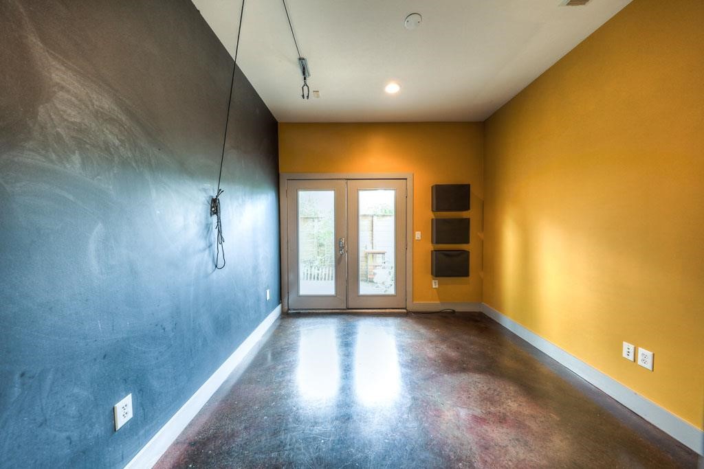 2310 Union Street, Unit A Houston, TX 77007 - Photo 2 of 16 a view of livingroom with workspace