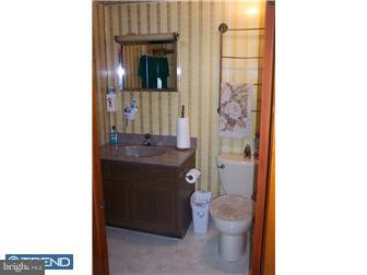 1635 Canary Road Quakertown, PA 18951 - Photo 5 of 12 Bathroom