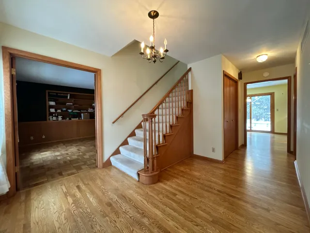 $750,000 | 1100 West Duchess Court, Bayside, WI 53217