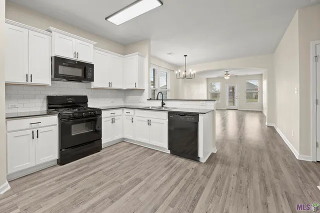 $240,000 | 8886 Cherry Laurel Avenue, Zachary, LA 70791