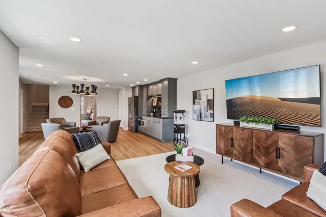 $1,349,900 | 1104 Winn, Madison, WI 53704