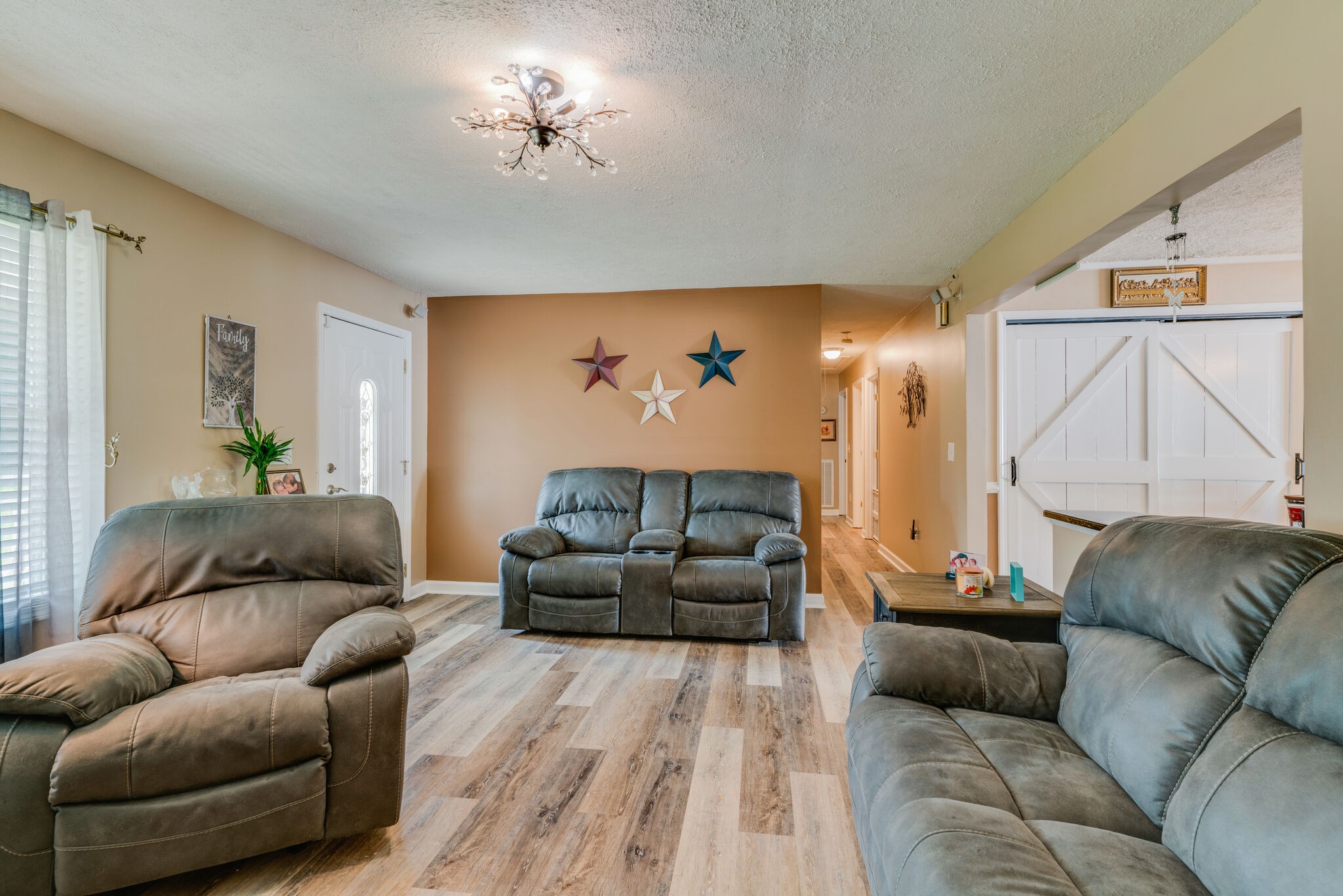 2755 Gideon Road Greenbrier, TN 37073 - Photo 5 of 30 a living room with furniture and a couch