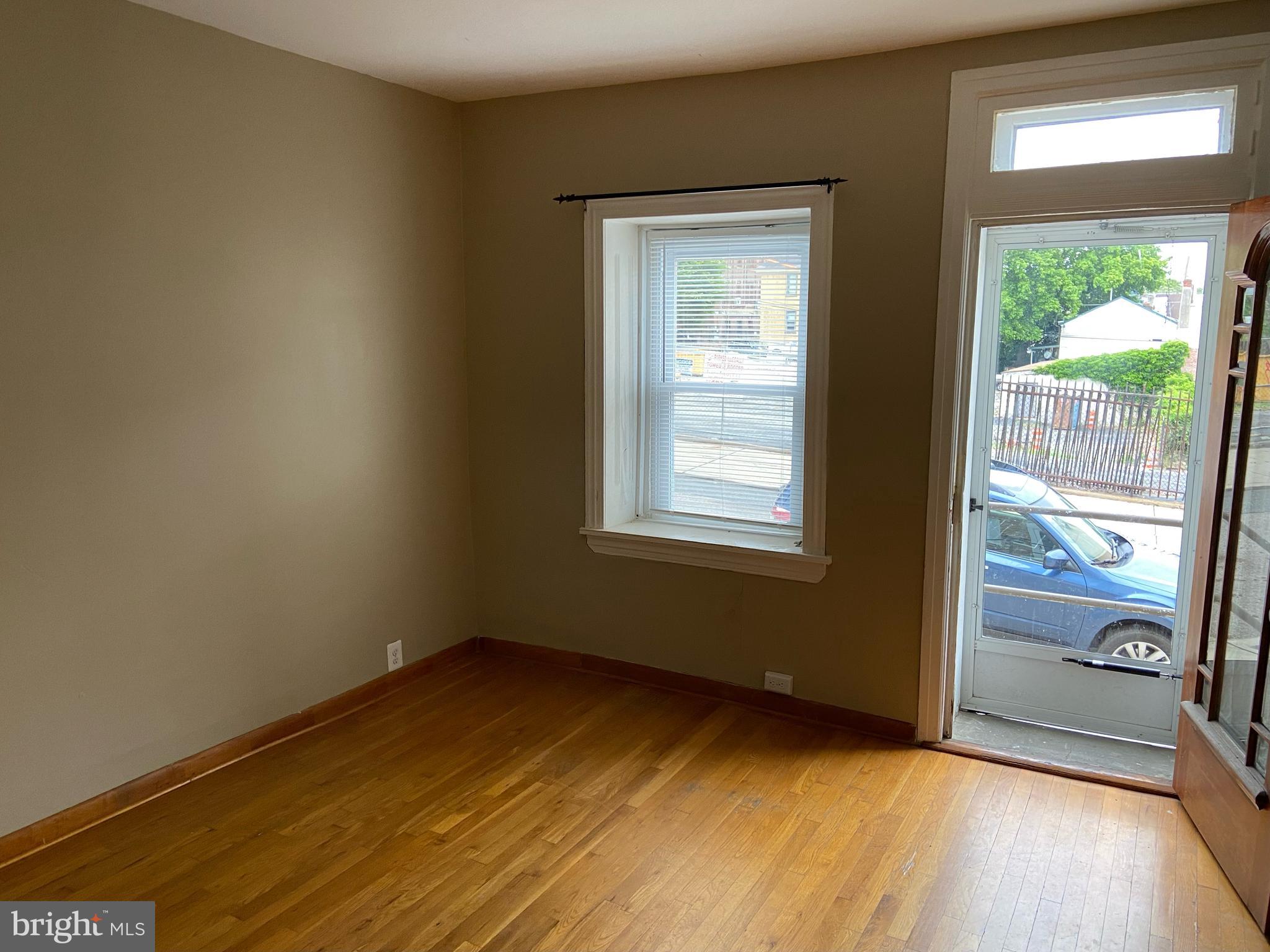 160 Carson Street Philadelphia, PA 19127 - Photo 3 of 16