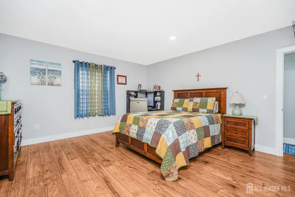 $630,000 | 134 Union Street, Carteret, NJ 07008