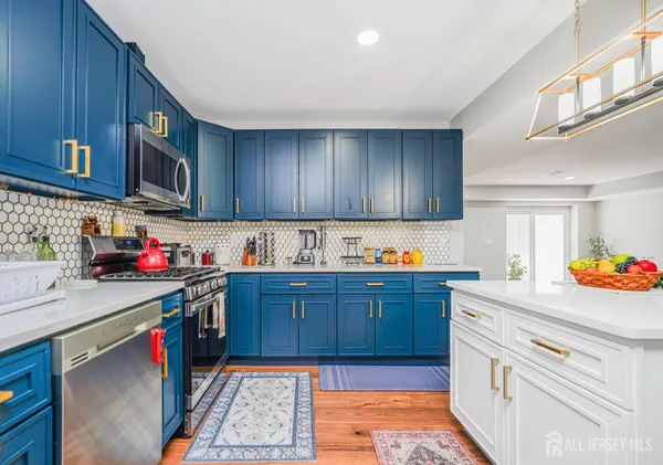 $630,000 | 134 Union Street, Carteret, NJ 07008