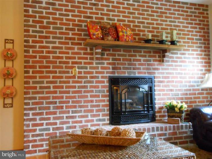 138 Stewart Avenue Sinking Spring, PA 19608 - Photo 4 of 23 Gallery Image 4