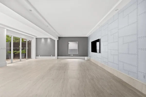 $11,900 | 1830 Chucunantah Road, Miami, FL 33133