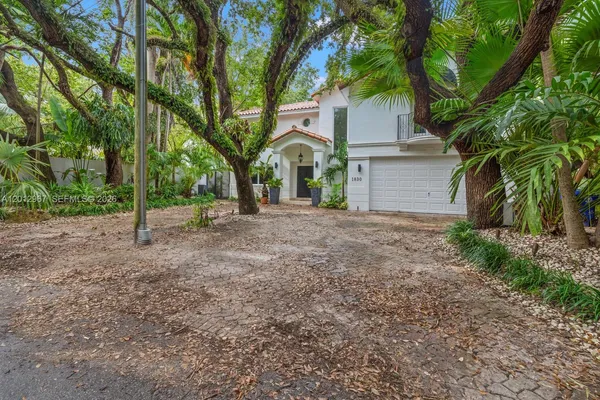 $11,900 | 1830 Chucunantah Road, Miami, FL 33133