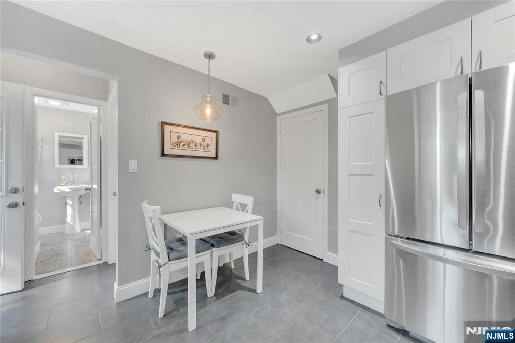 678 Millbrook Road River Edge, NJ 07661 - Photo 12 of 34