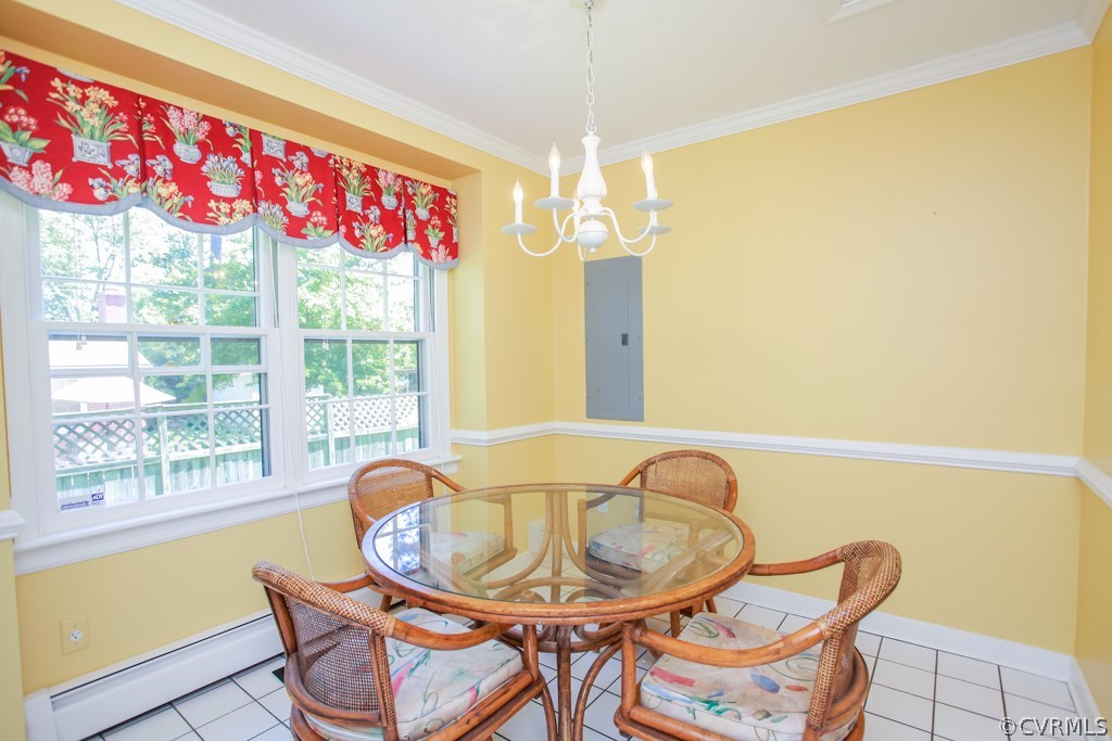 1011 Pine Ridge Road Richmond, VA 23226 - Photo 5 of 19 Breakfast room off of the kitchen with custom buil