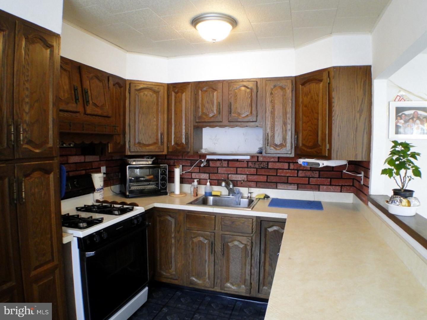 3565 Teton Road Philadelphia, PA 19154 - Photo 10 of 24