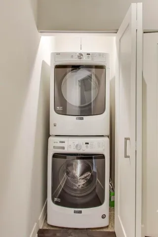 a close up view of washer and dryer