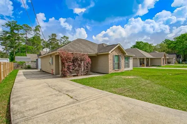 $237,500 | 1629 Viola Street, Mandeville, LA 70448