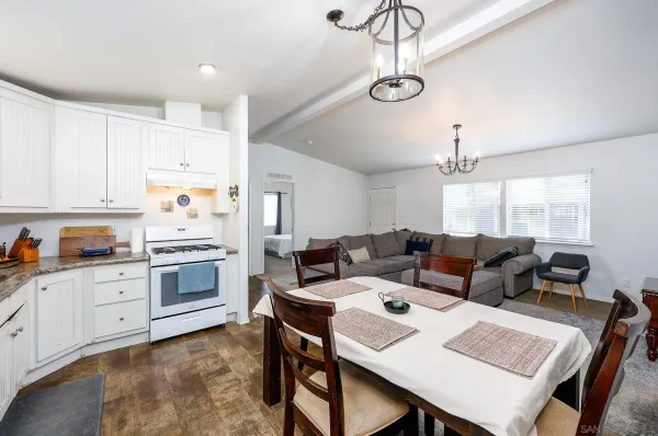 $195,500 | 3505 Alpine Boulevard, Unit SPC 11, Alpine, CA 91901