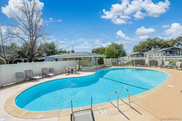 $195,500 | 3505 Alpine Boulevard, Unit SPC 11, Alpine, CA 91901