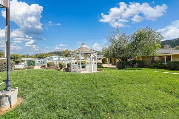 $195,500 | 3505 Alpine Boulevard, Unit SPC 11, Alpine, CA 91901