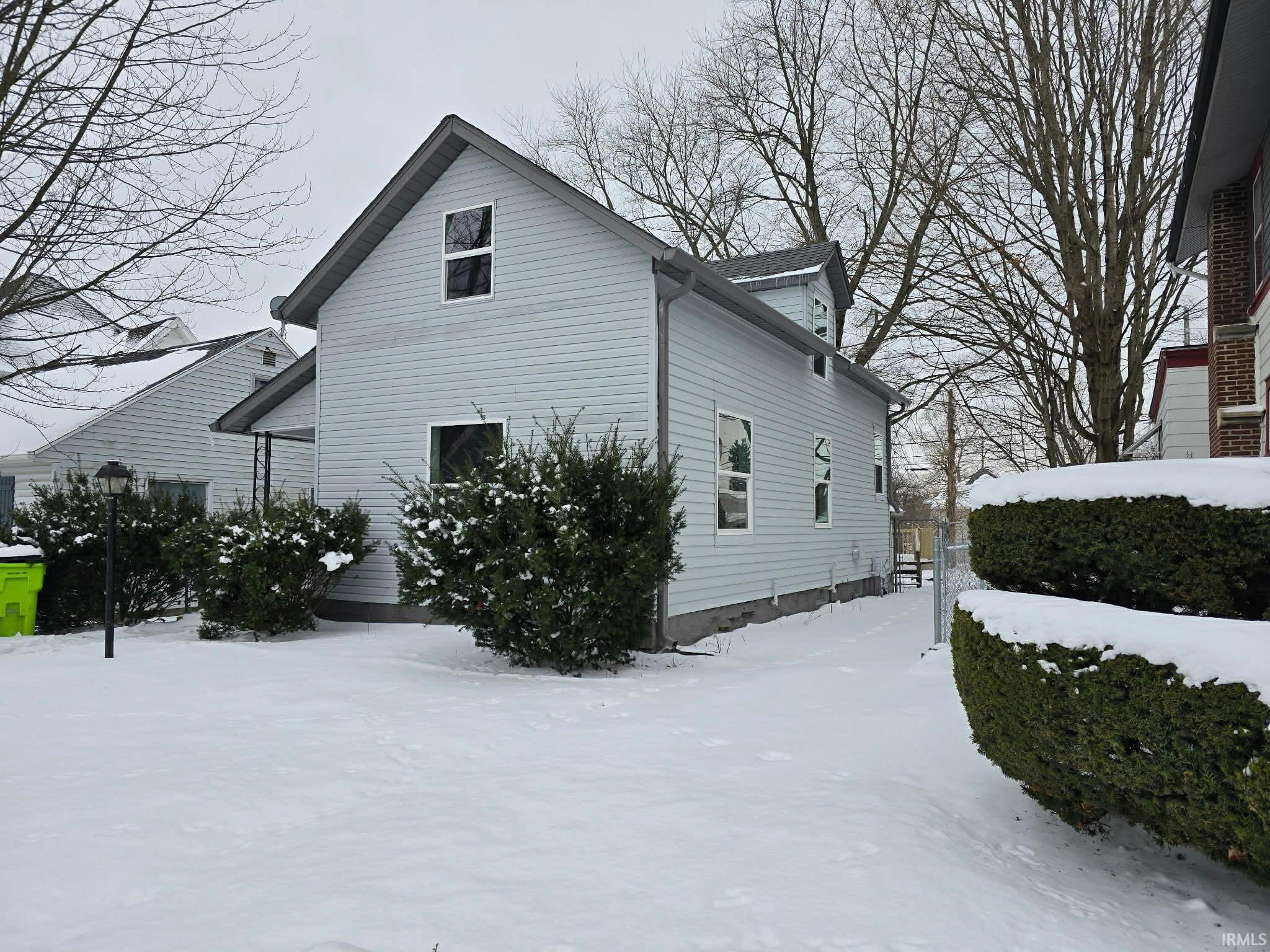 920 Poplar Street Huntington, IN 46750 - Photo 2 of 12