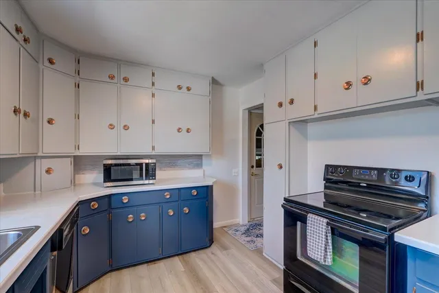 $2,500 | 300 Pleasant Drive, Waunakee, WI 53597