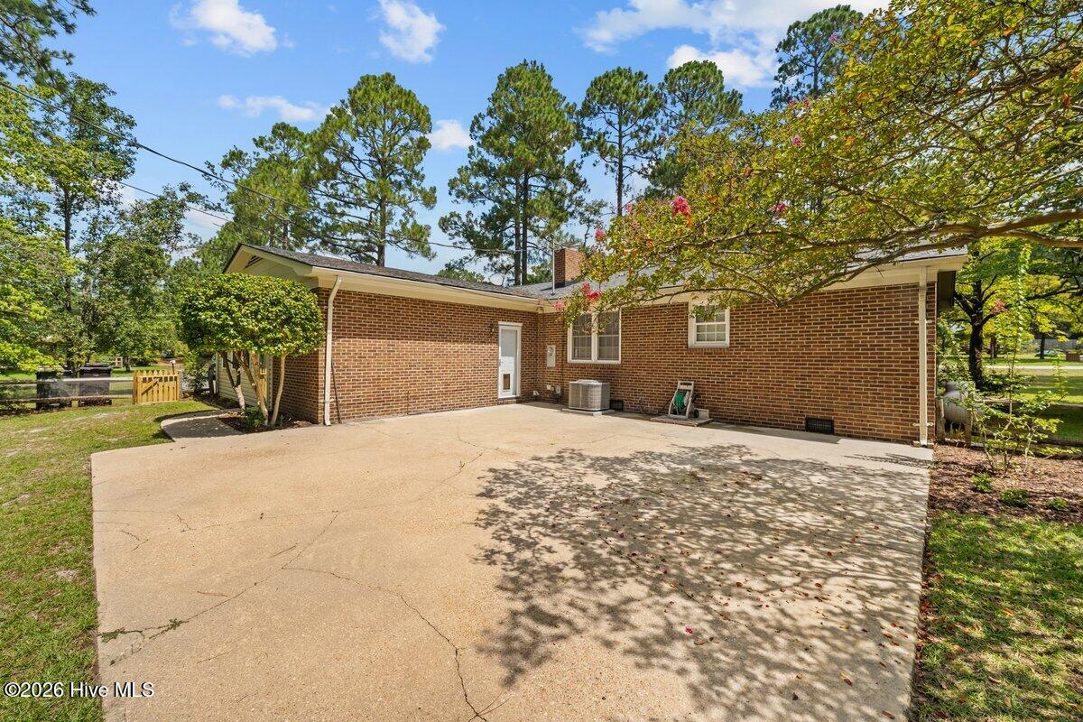 1003 Robinwood Road Aberdeen, NC 28315 - Photo 6 of 29 Gallery Image 6