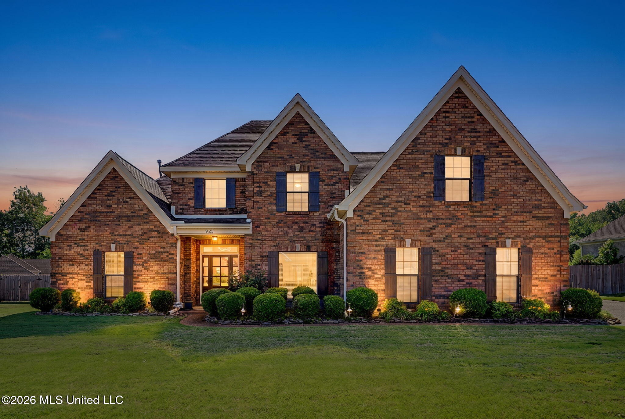 932 Gates Street Hernando, MS 38632 - Photo 2 of 54 Twilight View!