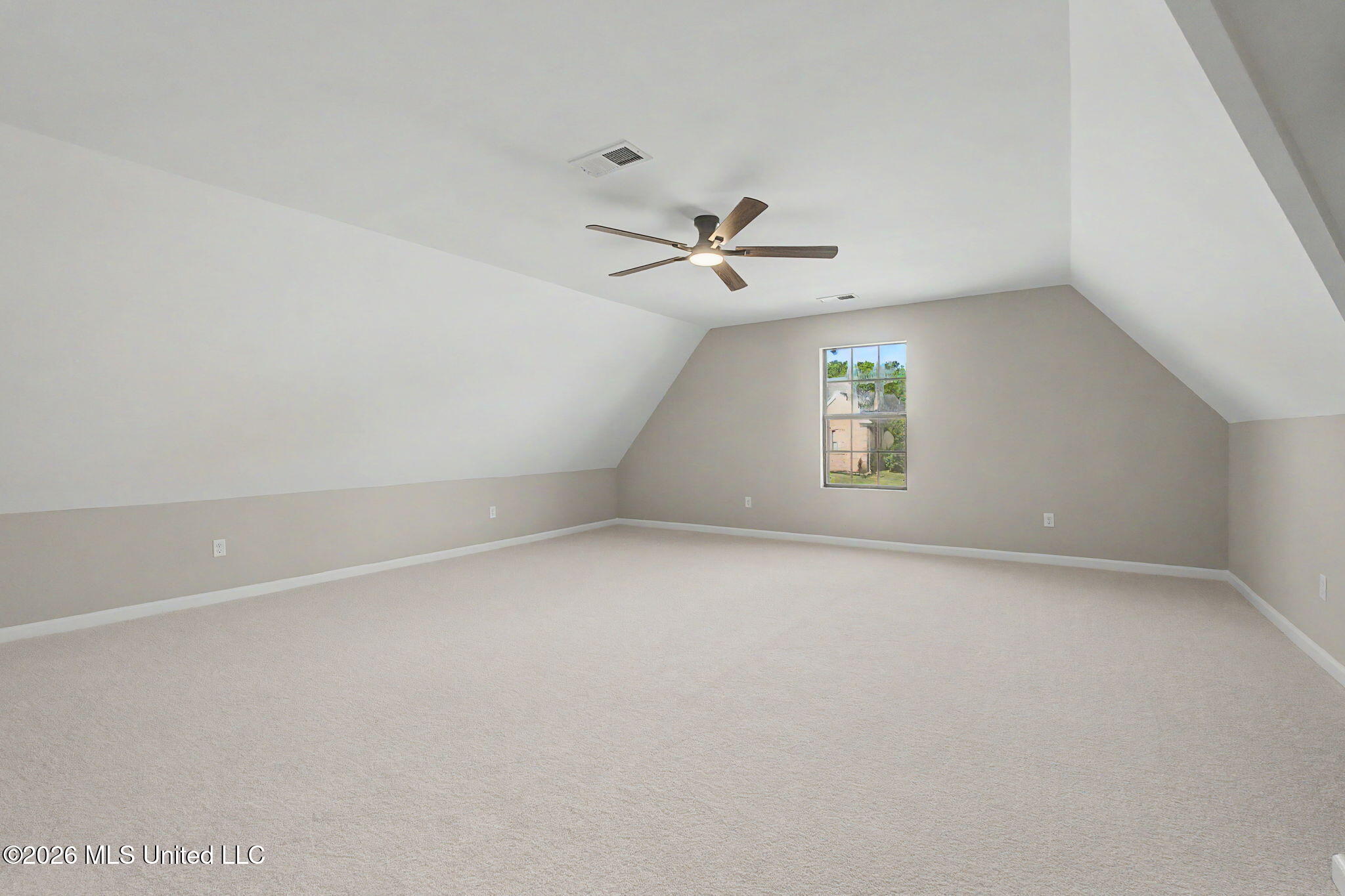 932 Gates Street Hernando, MS 38632 - Photo 33 of 54 HUGE Bonus room or 4th bedroom!